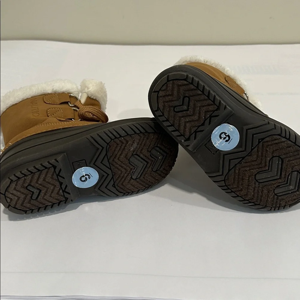 Nautica Brown Winter Boots with Faux Fur Lining